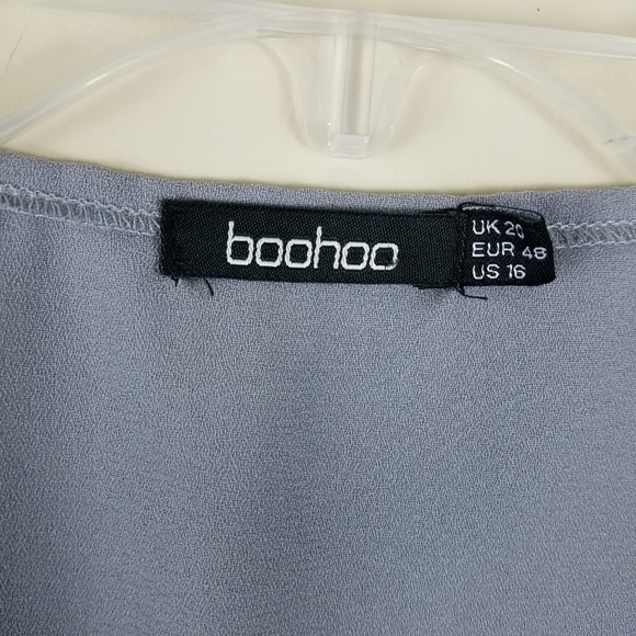 Boohoo Light Gray Wrap Dress - Picture 5 of 6